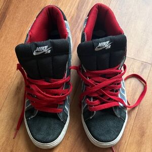 Nike Sneakers - Black and Red